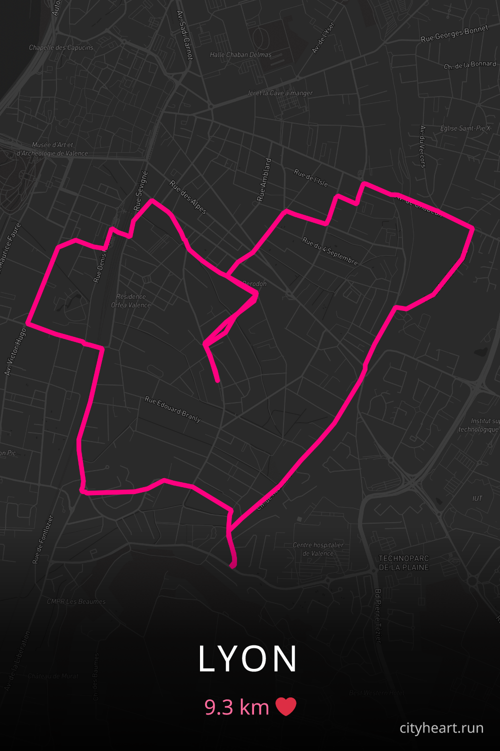 Heart-shaped running route in Lyon, 9.3 km — GPS art for Strava
